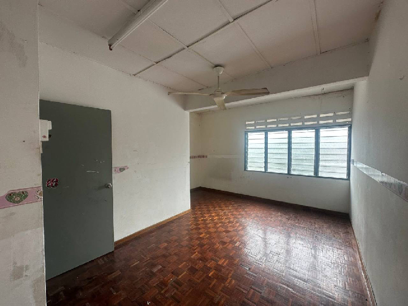MURAH & BELOW MARKET VALUEFOR SALE Double Storey TAMAN PERMATA Kuala Lumpu - photo 7