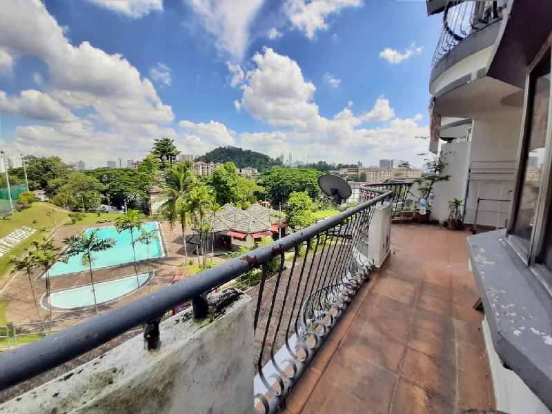 RENOVATED SRI KINABALU CONDOMINIUM - photo 9