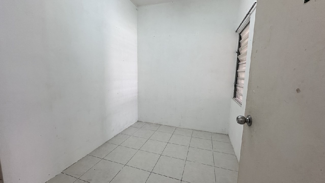 1storey terrace house intermediate SP9 Bandar Saujana Putra - photo 8