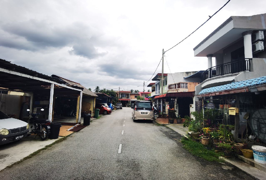 Fully Reno Facing Open 2 Storey Terrace Serdang Jaya Seri Kembangan - photo 4