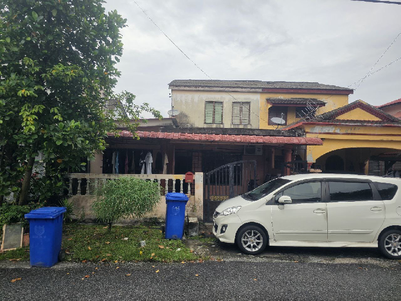 Fully Renovated Teres 2 Tingkat  Jalan Rotan Semut Seksyen 18 Shah Alam - photo 3