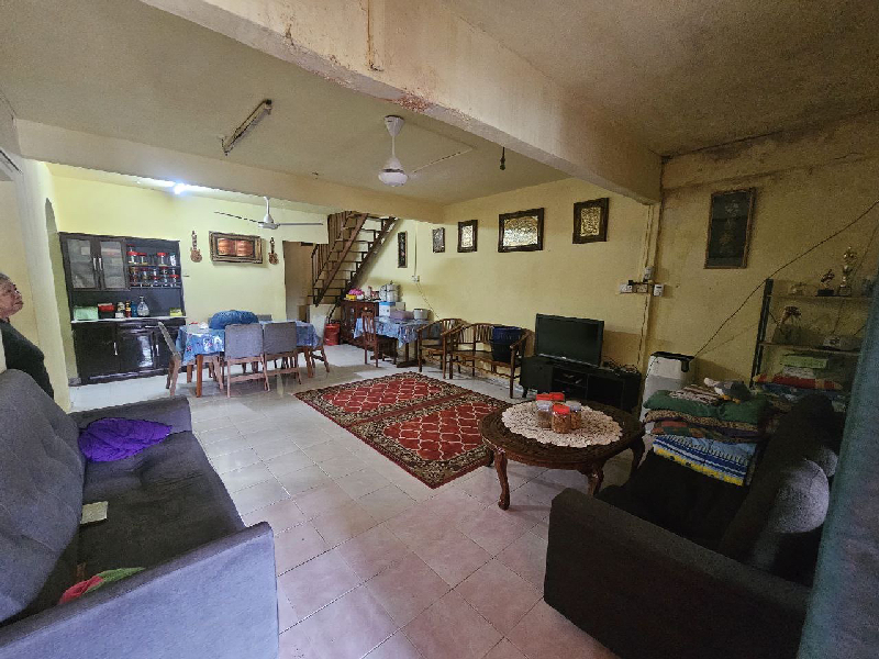 Fully Renovated Teres 2 Tingkat  Jalan Rotan Semut Seksyen 18 Shah Alam - photo 8