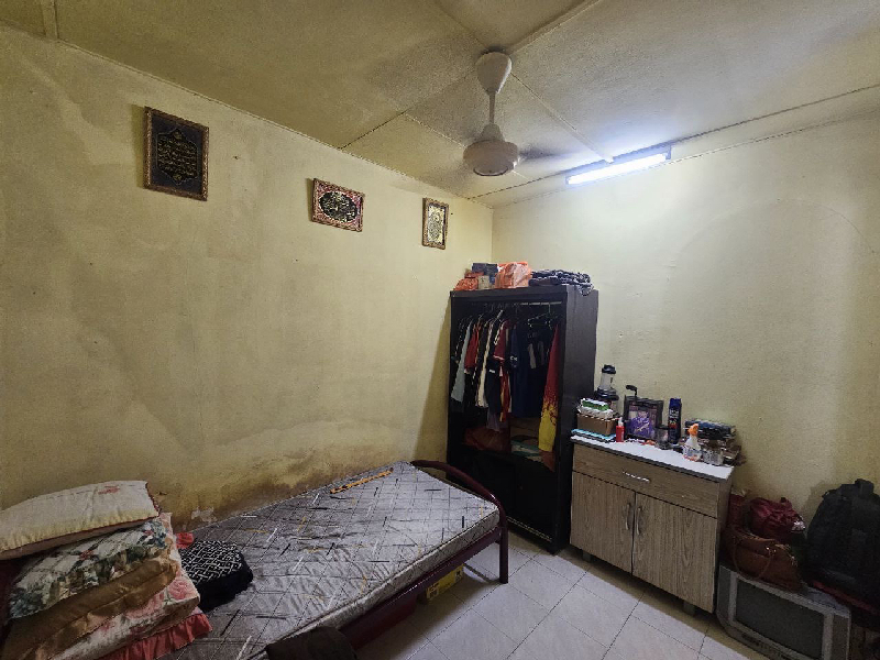 Fully Renovated Teres 2 Tingkat  Jalan Rotan Semut Seksyen 18 Shah Alam - photo 11