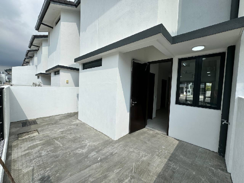 Double Storey Terrace House at Nadira 1, Bandar Bukit Raja 2, Klang - photo 6