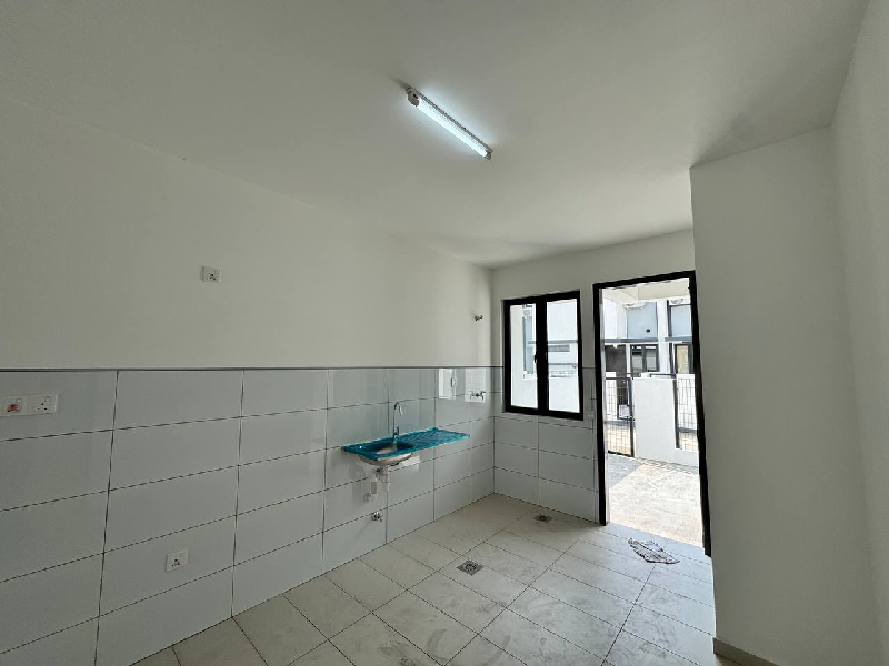 Double Storey Terrace House at Nadira 1, Bandar Bukit Raja 2, Klang - photo 8