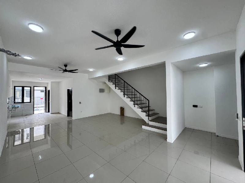 Double Storey Terrace House at Nadira 1, Bandar Bukit Raja 2, Klang - photo 11