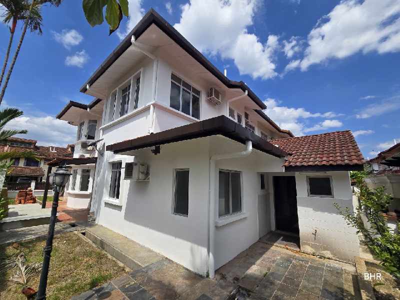 RENOVATED 2 STOREY SEMI DETACH HOUSE BANDAR SERI PUTRA BANGI - photo 4