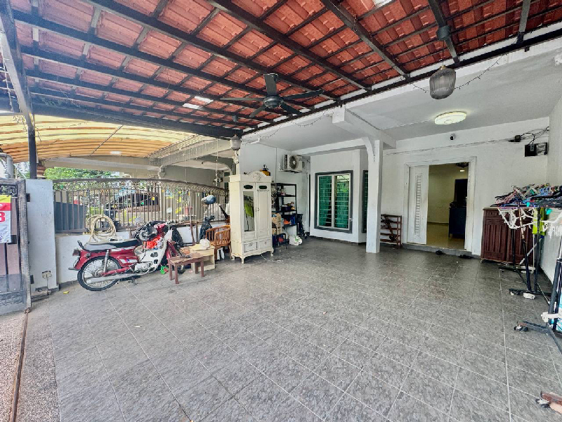 Double Storey Terrace, Jalan Jelai 2, Taman Bayu Emas, Port Klang - photo 3