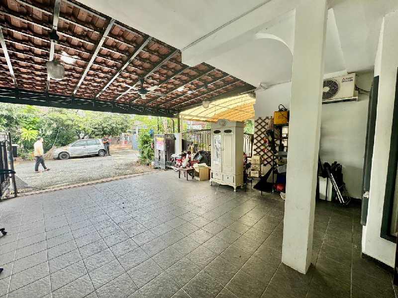 Double Storey Terrace, Jalan Jelai 2, Taman Bayu Emas, Port Klang - photo 4