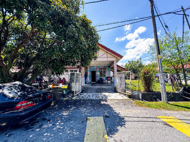 Corner Lot Semi D Si ...