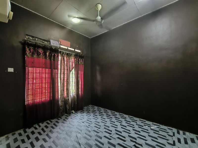 SINGLE STOREY, TAMAN IRAM PERDANA, TELUK PANGLIMA GARANG, SELANGOR - photo 8