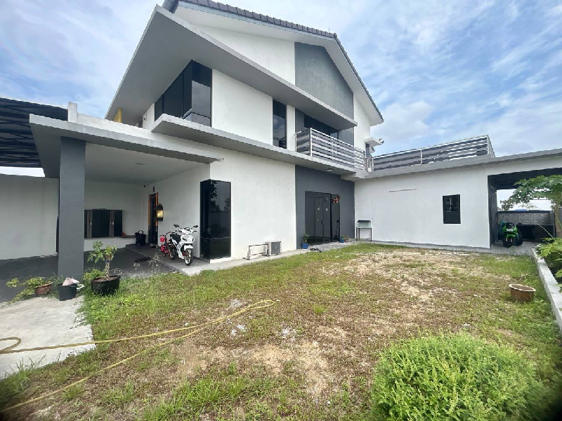 Double Storey Terrace Type Lumira Bandar Bukit Raja, Klang - photo 4
