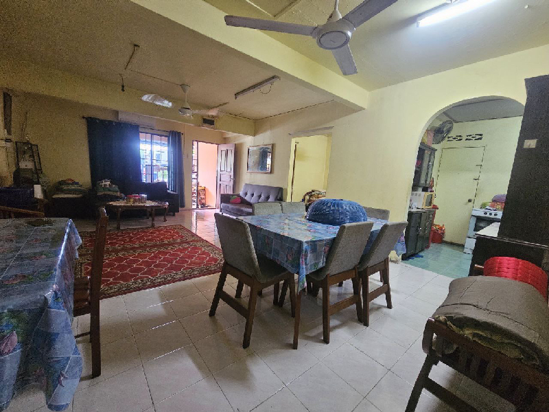 Fully Renovated Teres 2 Tingkat  Jalan Rotan Semut Seksyen 18 Shah Alam - photo 7