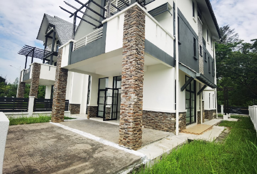 Rumah Semi D 2Tingkat Facing Tasik Seksyen 3 Bandar Baru Bangi - photo 3