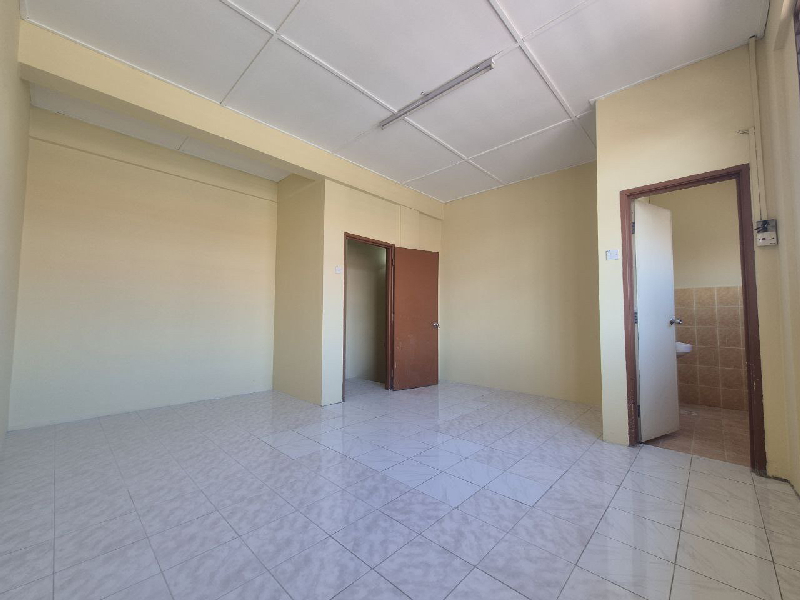 Double Storey Terrace HouseSP4 Bandar Saujana Putra - photo 3