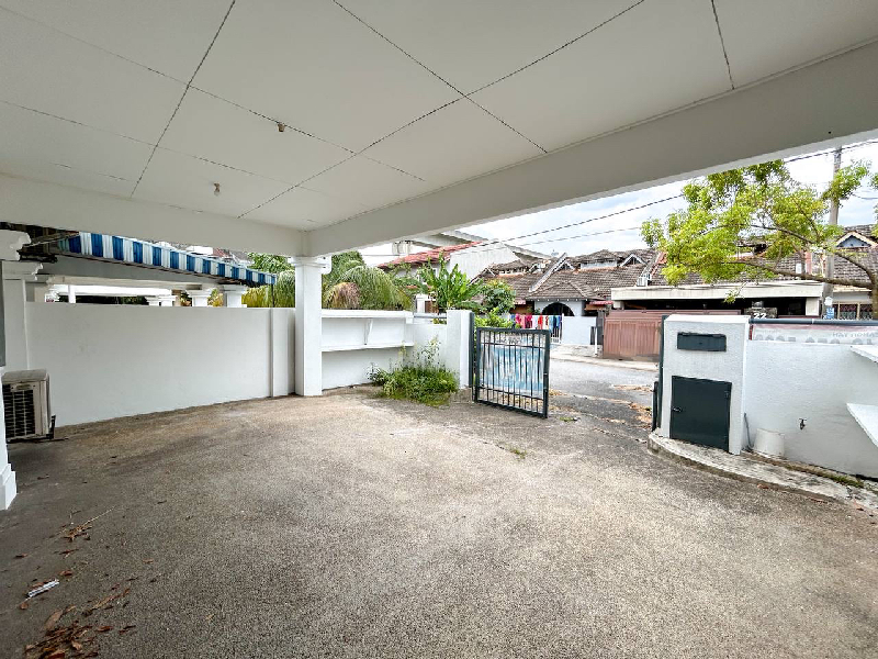 1 half Storey Terrace USJ 2 Subang Jaya - photo 2