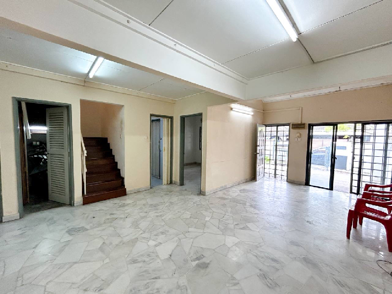1 half Storey Terrace USJ 2 Subang Jaya - photo 3