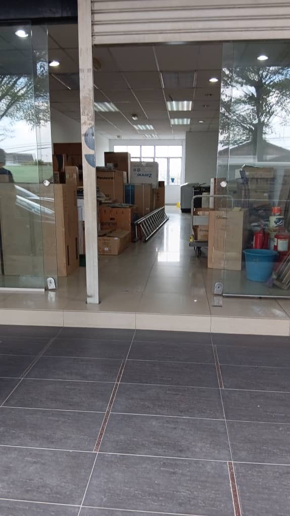 Ground Floor Shop at Jalan Besar Seri Kembangan - photo 2