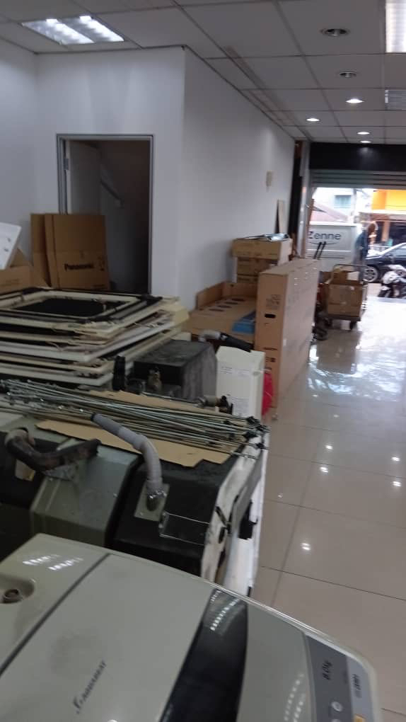 Ground Floor Shop at Jalan Besar Seri Kembangan - photo 8