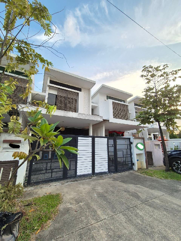 Cheapest Renovated 22x752 Storey Terrace Jalan Rodat Bandar Bukit Raja Klang - photo 3