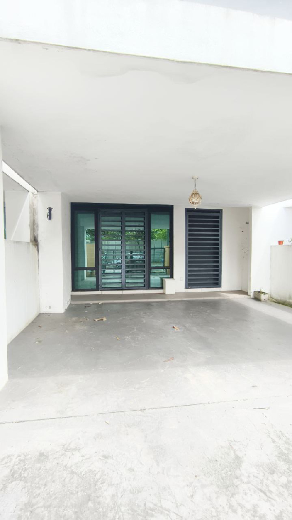 Fully Furnished 2 Storey Facing OpenZircona, Alam Impian - photo 2