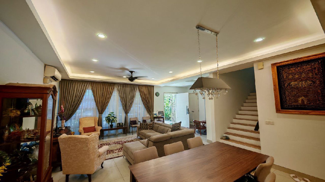 TWO AND HALF STOREY HYPERLINK HOUSE AT DUTA VILLA PRESINT 14 PUTRAJAYA - photo 3