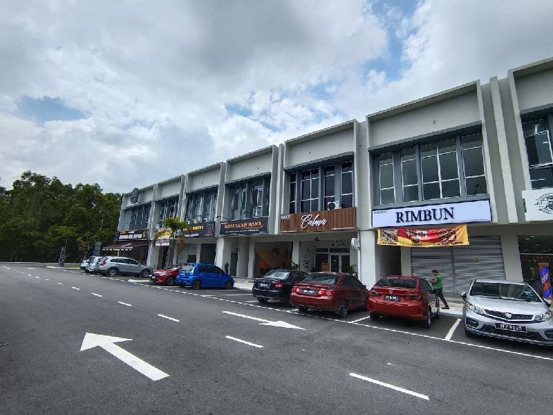 End Lot Ground Floor ShoplotPark Place 1, Cybersouth, Dengkil - photo 4