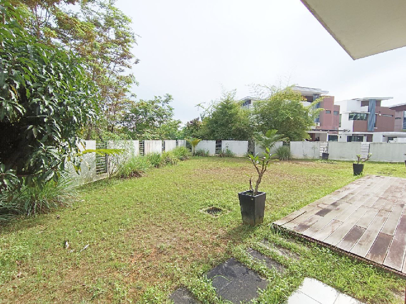 Semi-D 2 Storey End Lot Spacious Land Facing Open, Nice Number Citrina, Alam Impian - photo 7