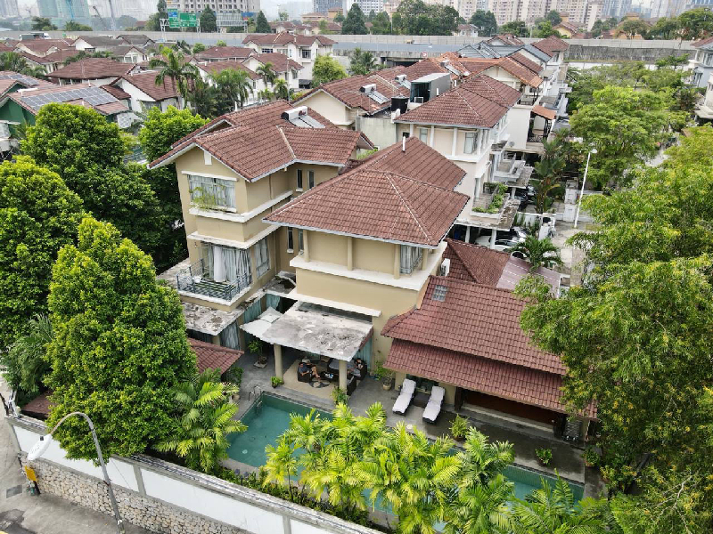 3.5-STOREY BUNGALOW  ...