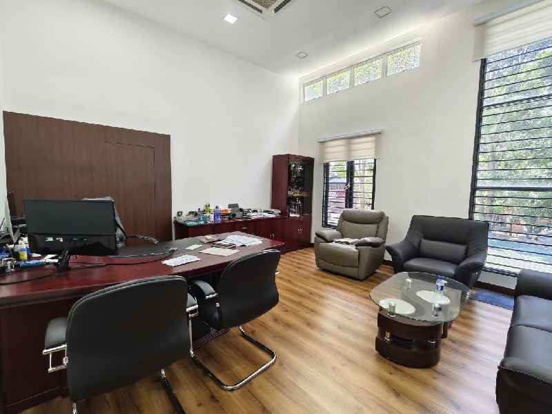 Semi Detached End Lot 1Storey Factory Warehouse Renovated - photo 12