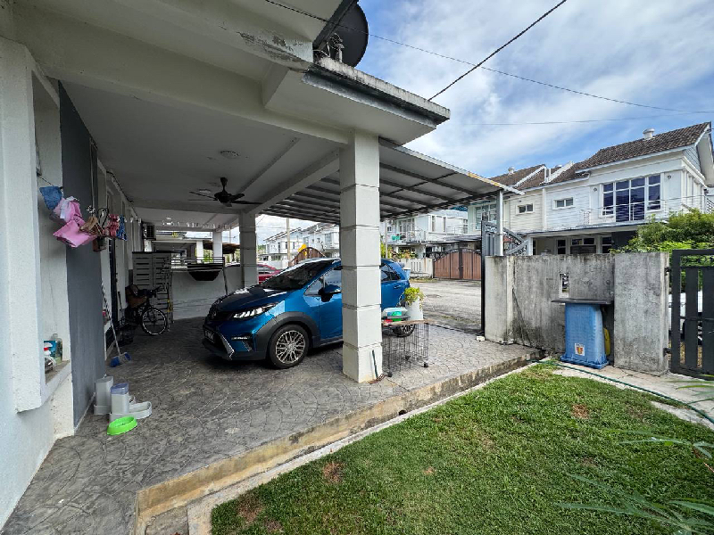 RENOVATED SEMI-D Cluster 2 storey house SP9, Bandar Saujana Putra - photo 2