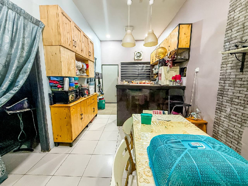 End Lot Renovated Single Storey Terrace, Jalan Lombong, Seksyen 29 Shah Alam - photo 9
