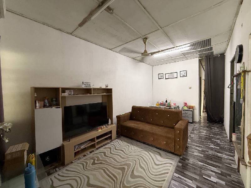 Single Storey Terrace Jalan Bayam, Seksyen 24 Shah Alam - photo 4