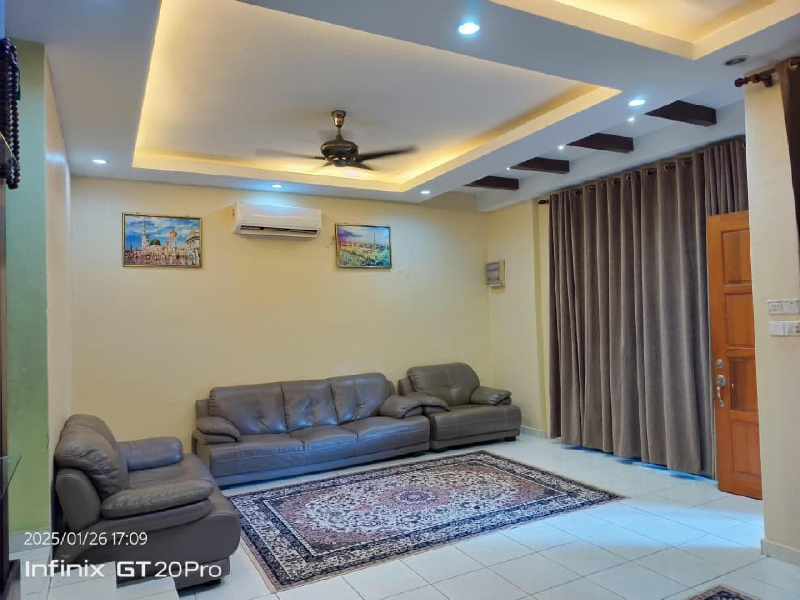 Doule Storey Terrace at Alam Budiman, Shah Alam - photo 3