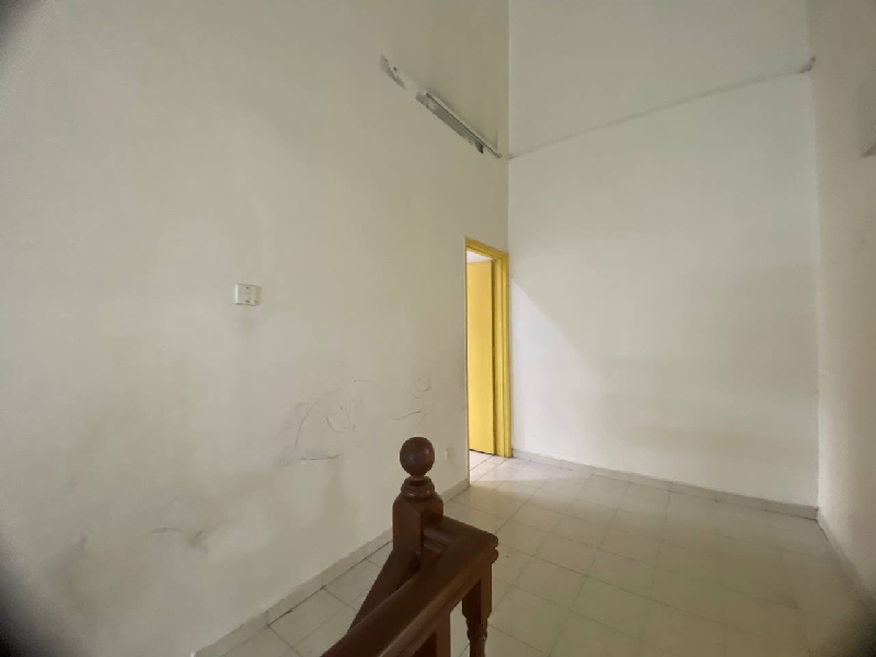 Double Storey Terrace, Seksyen 7 Jalan Kristal, Shah Alam - photo 6