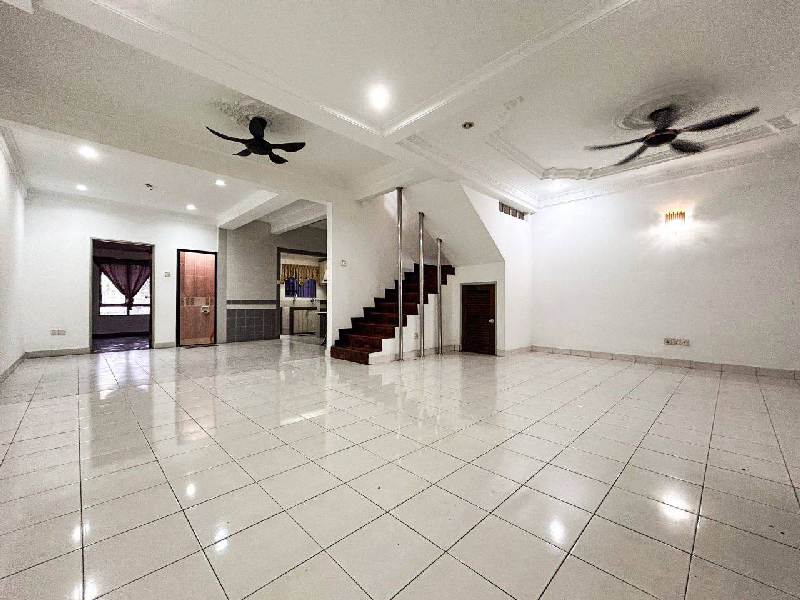 Double Storey Terrace Seksyen U5, Subang Bestari - photo 3