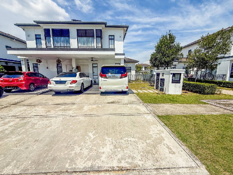 FACING GARDEN ENDLOT SEMI-D Double TERRACED Avenham TYPE E Eco Grandeur, Puncak Alam - photo 2