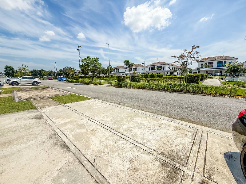 FACING GARDEN ENDLOT SEMI-D Double TERRACED Avenham TYPE E Eco Grandeur, Puncak Alam - photo 4