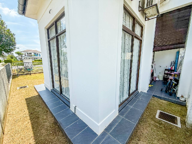 FACING GARDEN ENDLOT SEMI-D Double TERRACED Avenham TYPE E Eco Grandeur, Puncak Alam - photo 10