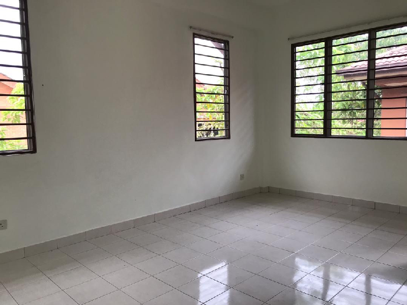 END LOT,Double Storey Terrace House Alam Budiman Seksyen U10, Shah Alam -  Extra Land At Side - photo 8