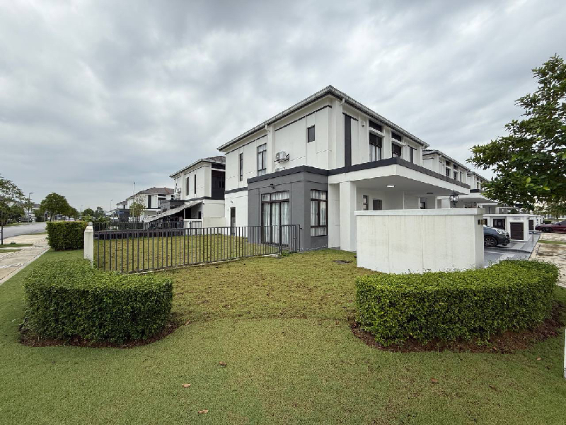 Double Storey Corner Lot Regent Garden, Eco Grandeur, Puncak Alam - photo 2