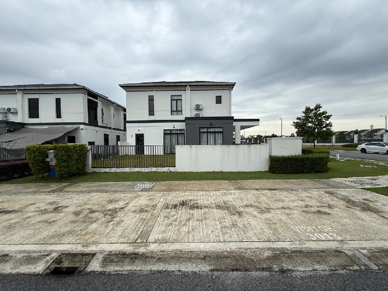 Double Storey Corner Lot Regent Garden, Eco Grandeur, Puncak Alam - photo 3