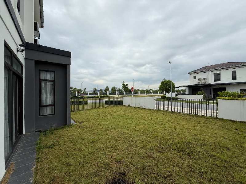 Double Storey Corner Lot Regent Garden, Eco Grandeur, Puncak Alam - photo 13