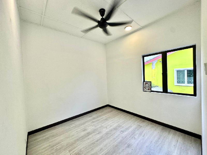 End Lot Single Storey House, Bandar Baru Sungai Buloh, Fasa 1D - photo 8
