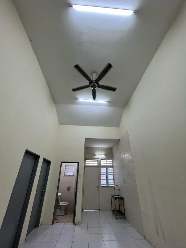 Single Storey Semi D, Bandar Saujana Putra, Puchong - photo 3