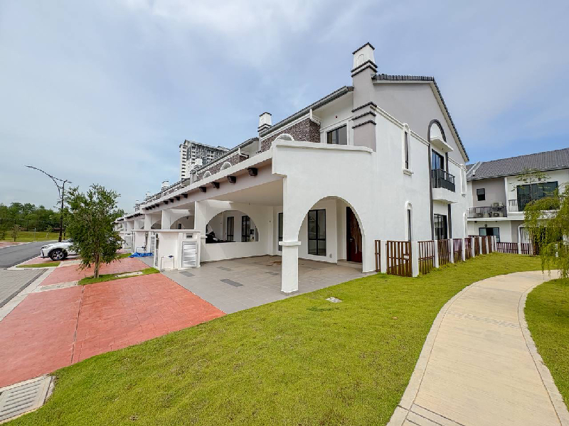 End Lot Double Storey Terrace Setia Safiro, Cyberjaya - photo 2