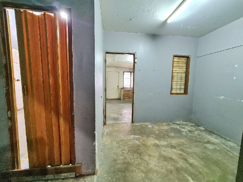 RUMAH TERES DUA TINGKAT SEKSYEN 19 SHAH ALAM - photo 4
