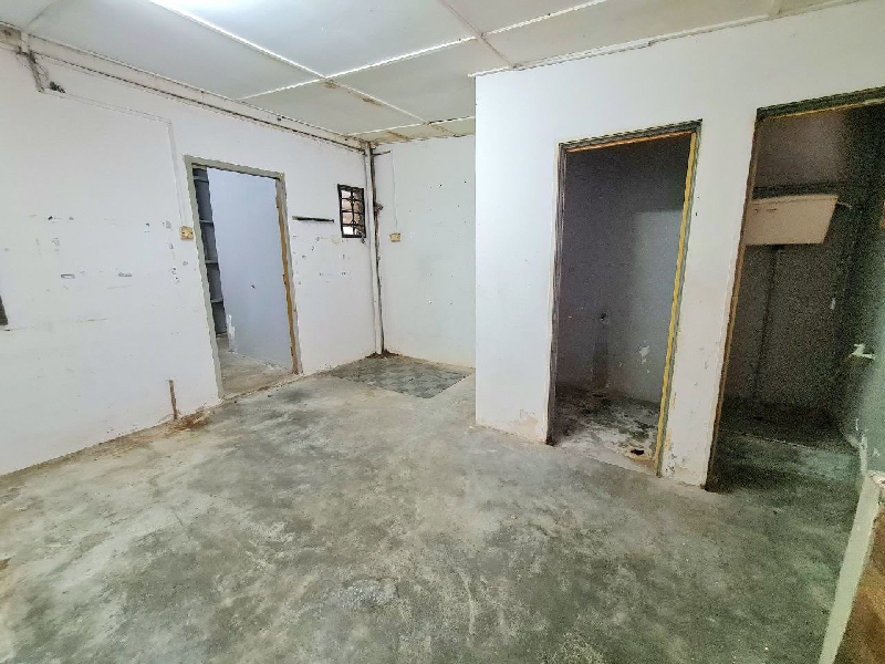RUMAH TERES DUA TINGKAT SEKSYEN 19 SHAH ALAM - photo 8