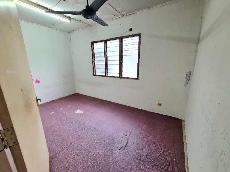 RUMAH TERES DUA TINGKAT SEKSYEN 19 SHAH ALAM - photo 11