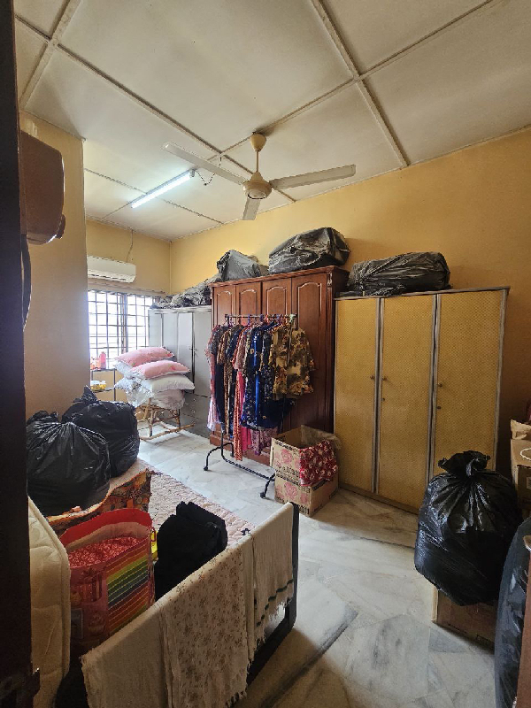 Renovated Double Storey Taman Klang Perdana ~ Facing Open - photo 3